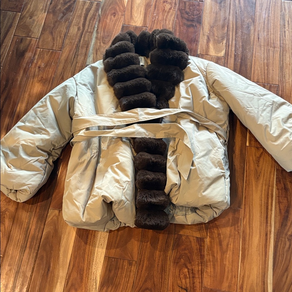 Helsa - Bubble Puffer With Faux Fur in Tan & Cedar - Picture 8 of 10
